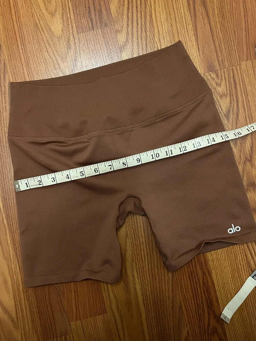Alo Yoga Movement Set in Chestnut